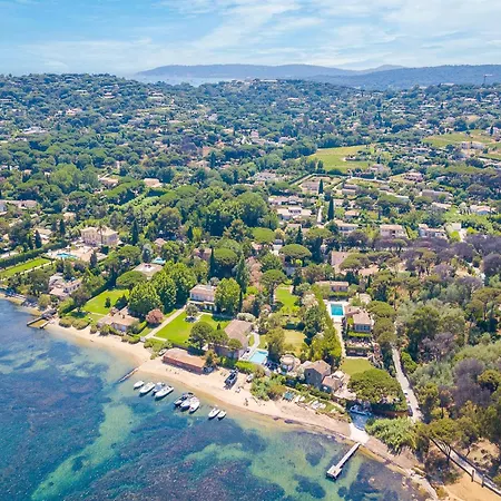 Maison De Clydia Private Pool And Garden